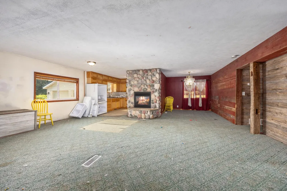 11825 Federal Road Reynolds Township, MI 49336
