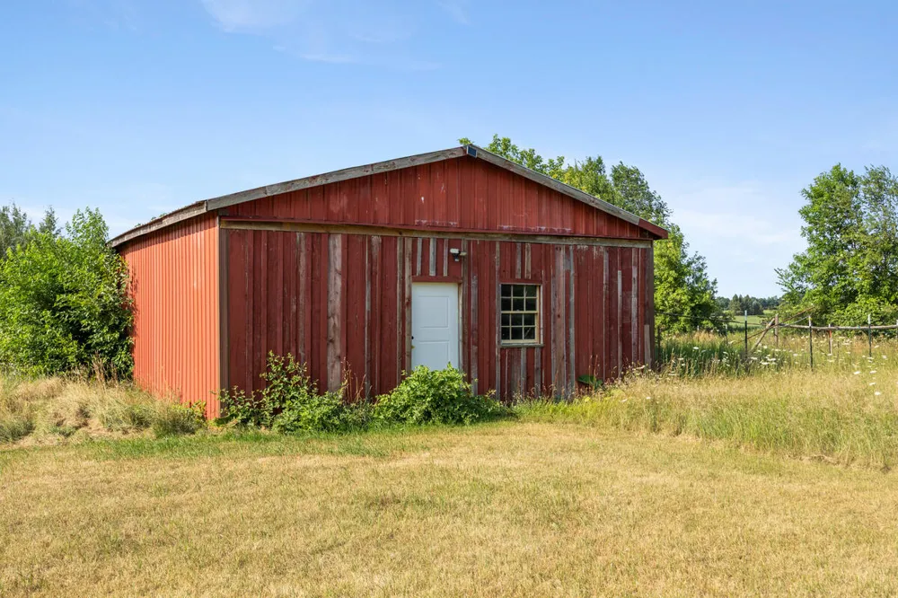 11825 Federal Road Reynolds Township, MI 49336