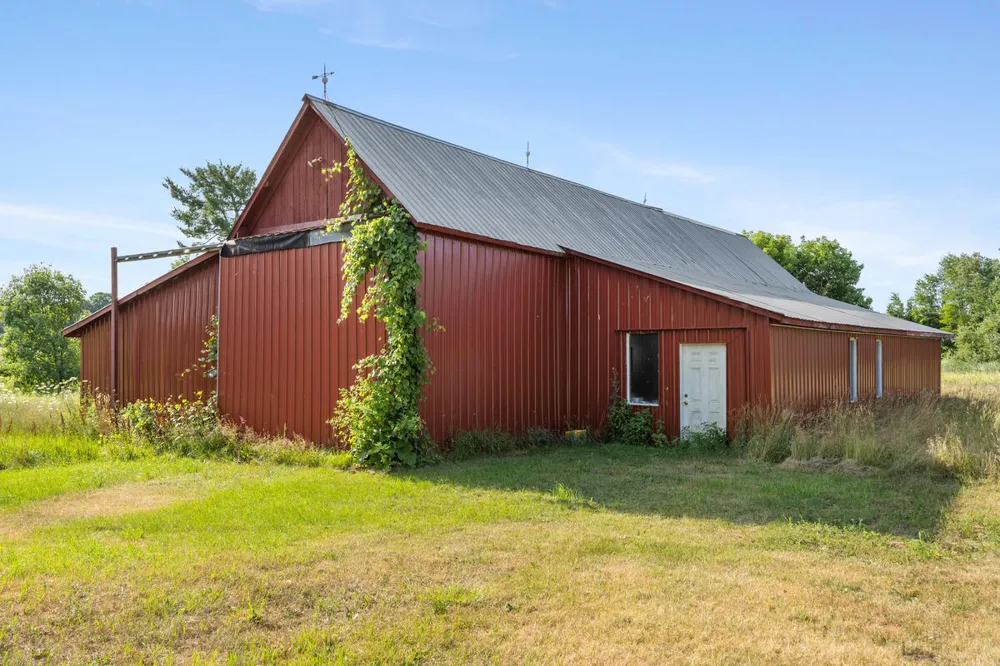 11825 Federal Road Reynolds Township, MI 49336