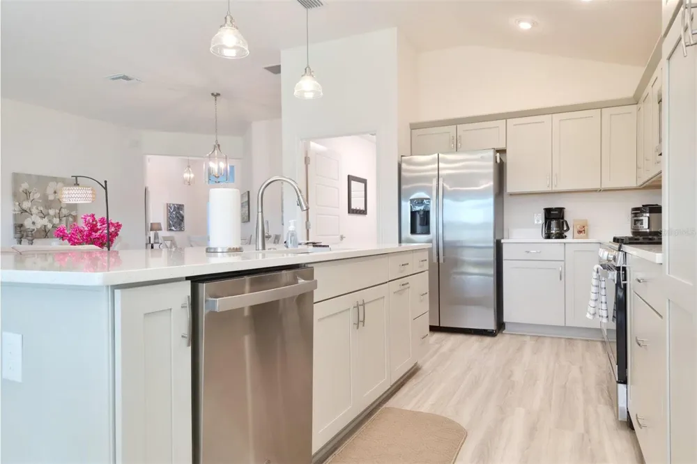 6244 HANNAN LOOP The Villages, FL 34762