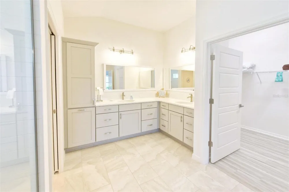 6244 HANNAN LOOP The Villages, FL 34762