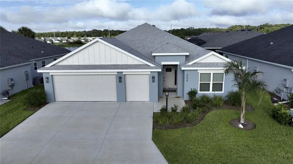 6244 HANNAN LOOP The Villages, FL 34762