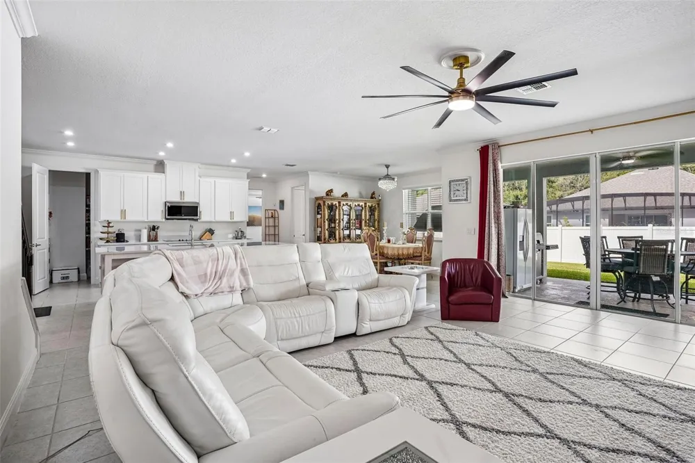 2236 ELEGANT MANOR CIRCLE Edgewater, FL 32141
