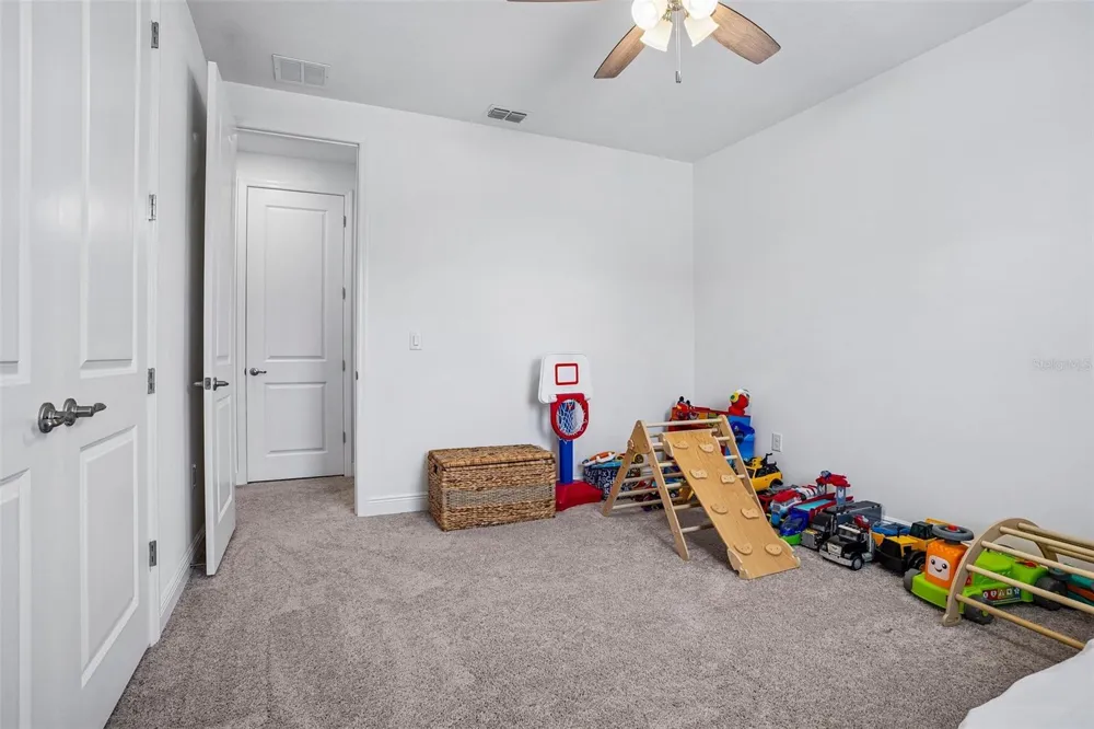 2236 ELEGANT MANOR CIRCLE Edgewater, FL 32141