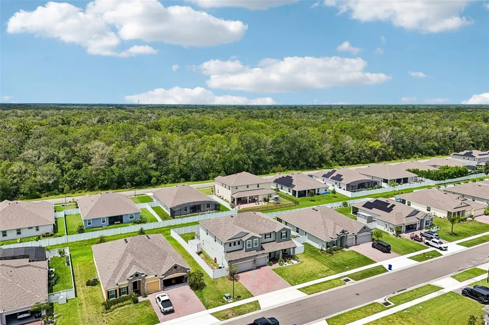 2236 ELEGANT MANOR CIRCLE Edgewater, FL 32141