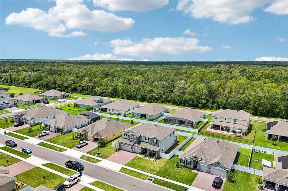 2236 ELEGANT MANOR CIRCLE Edgewater, FL 32141