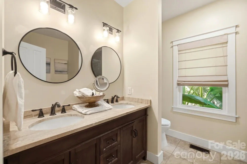 141 Oak Leaf Lane Wingate, NC 28174