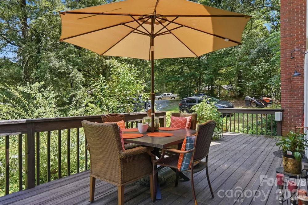 141 Oak Leaf Lane Wingate, NC 28174