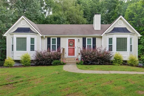 41 Camden Woods Drive NW