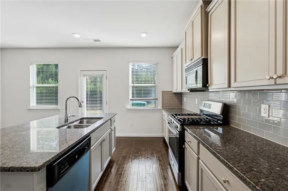 3742 Richmond Bend Stonecrest, GA 30038