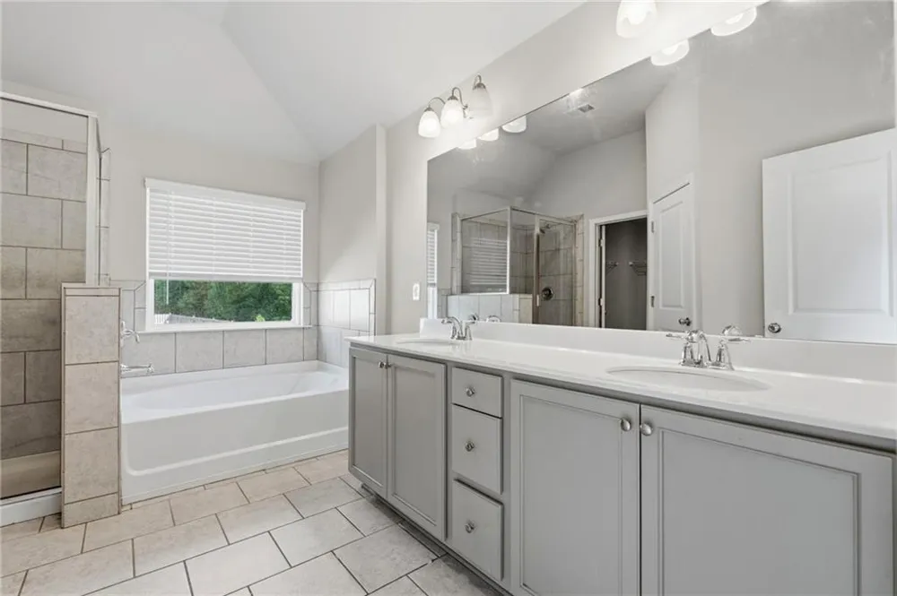3742 Richmond Bend Stonecrest, GA 30038