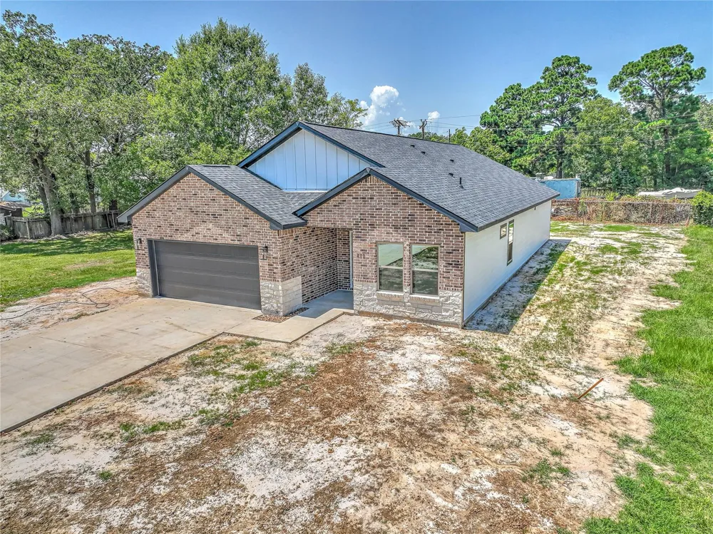 270 Legend Lane Livingston, TX 77351