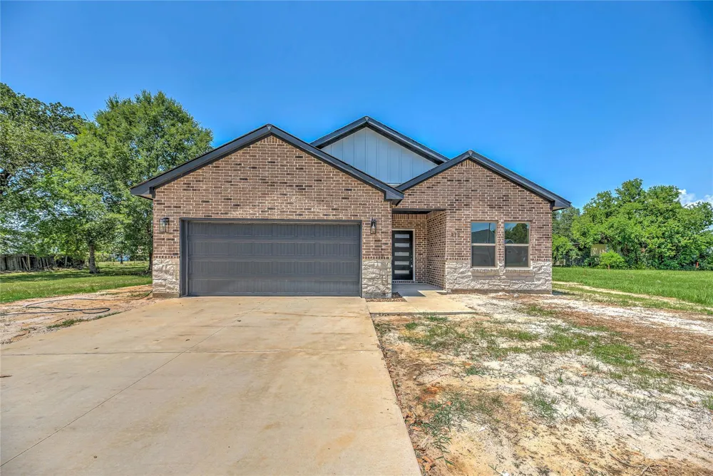 270 Legend Lane Livingston, TX 77351