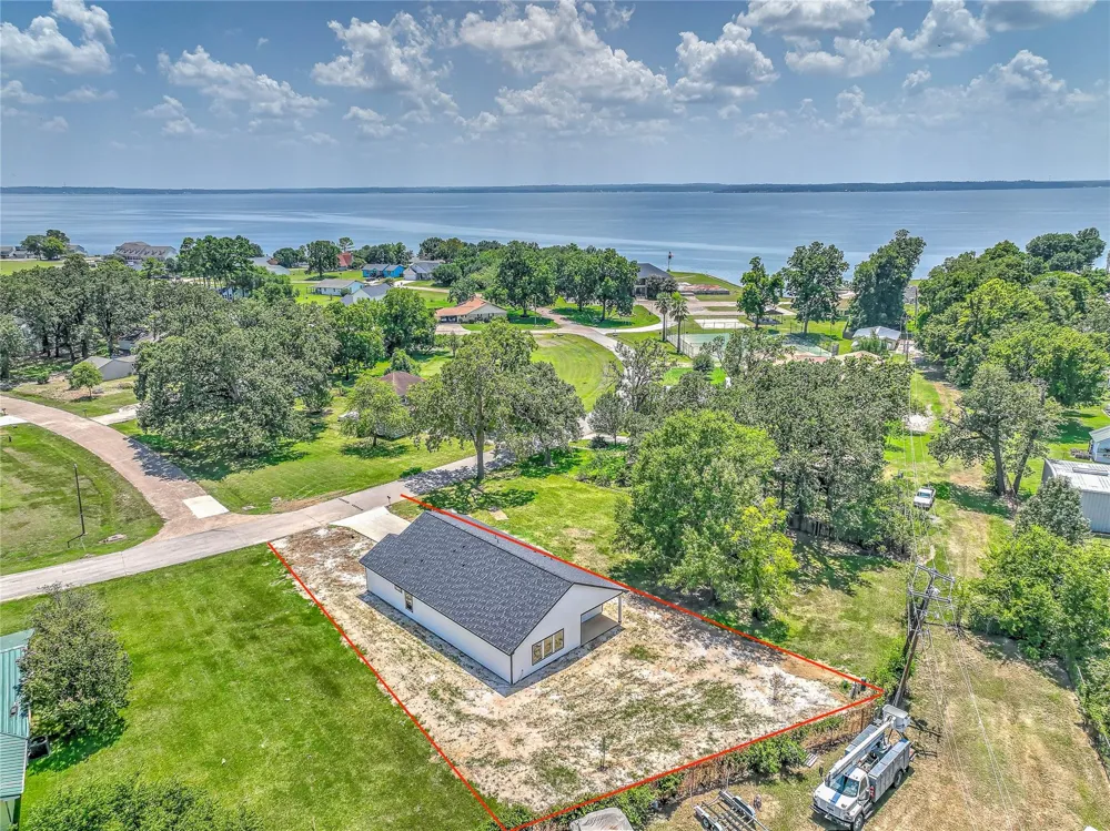 270 Legend Lane Livingston, TX 77351