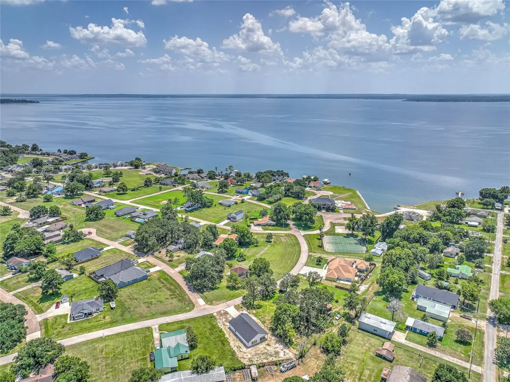 270 Legend Lane Livingston, TX 77351