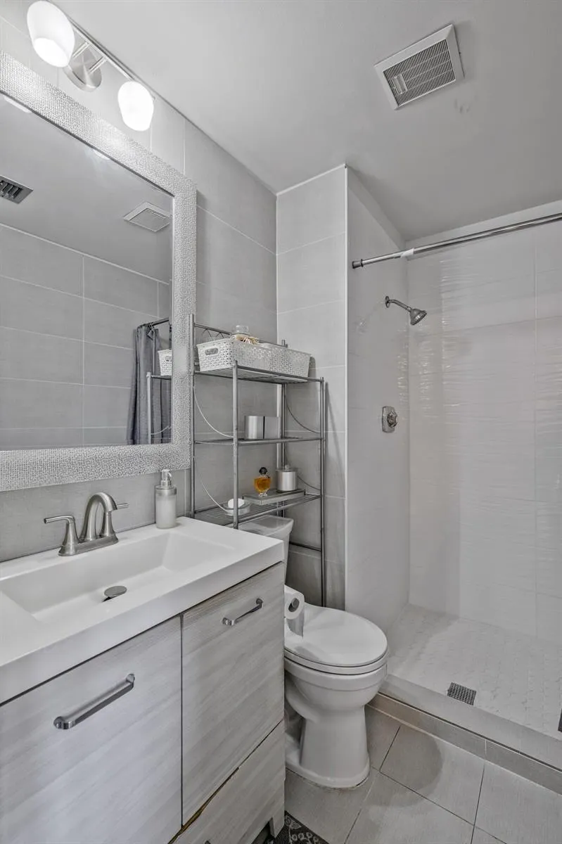 6544 Chasewood Drive #H Jupiter, FL 33458