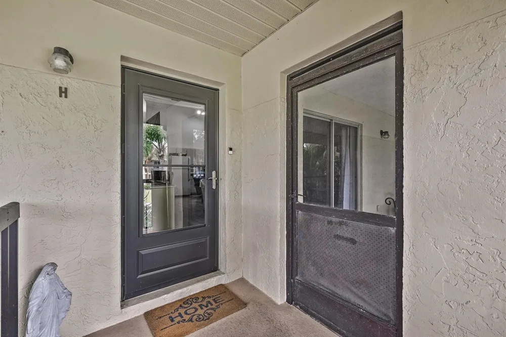 6544 Chasewood Drive #H Jupiter, FL 33458