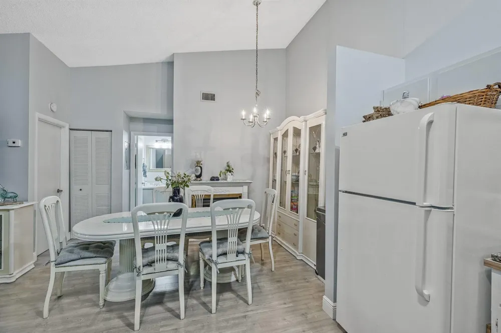 6544 Chasewood Drive #H Jupiter, FL 33458