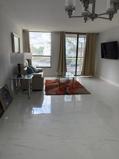 7750 W Mcnab Road #219 Tamarac, FL 33321