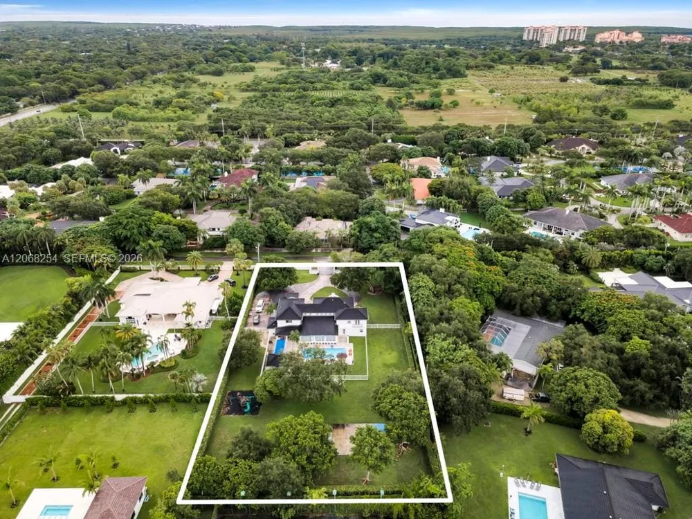 13880 SW 68th Ave Palmetto Bay, FL 33158