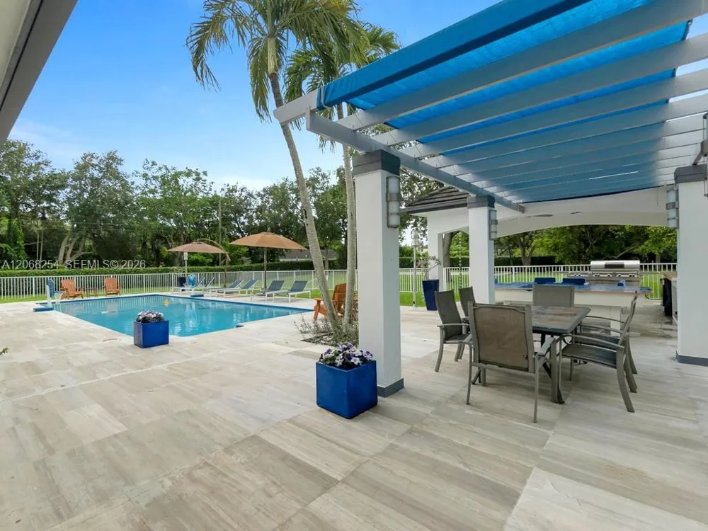 13880 SW 68th Ave Palmetto Bay, FL 33158