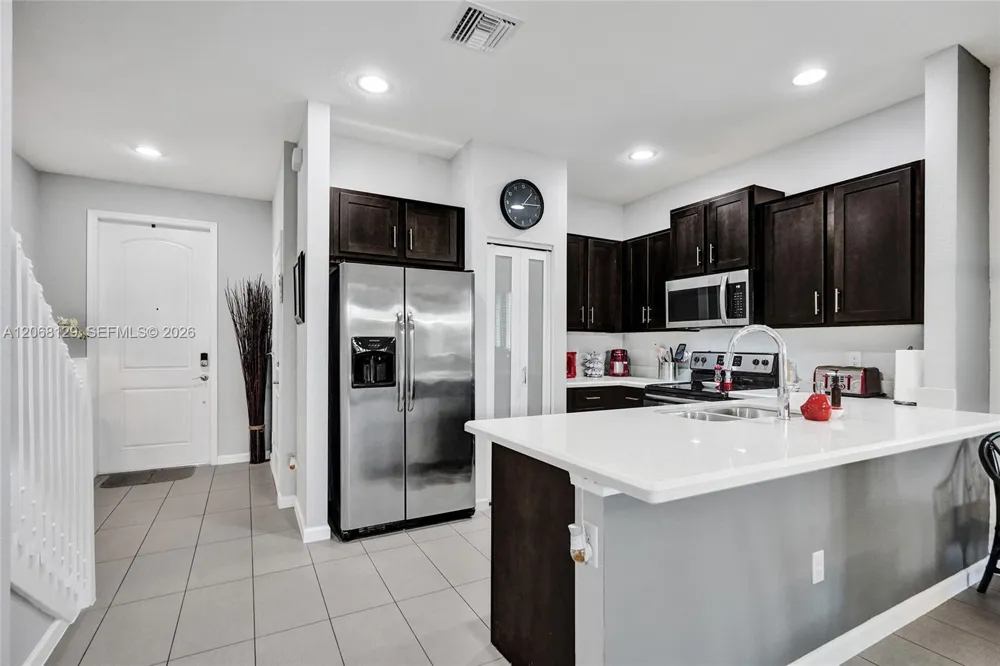 4204 Dixie Hwy #1 Oakland Park, FL 33334