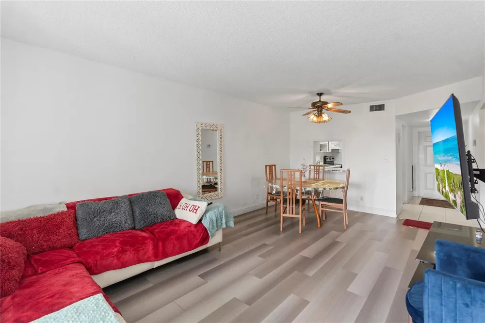 5800 W Margate Boulevard #346-3 Margate, FL 33063