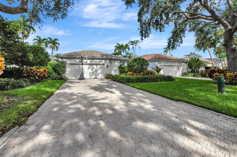 6609 NW 24th Avenue Boca Raton, FL 33496