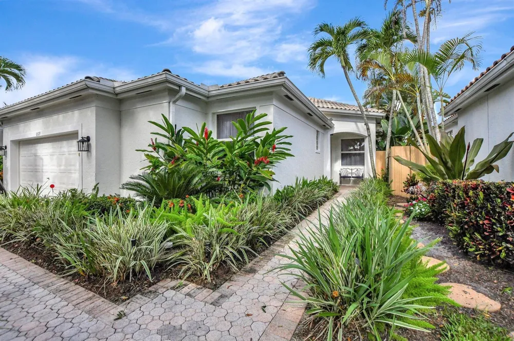 6609 NW 24th Avenue Boca Raton, FL 33496