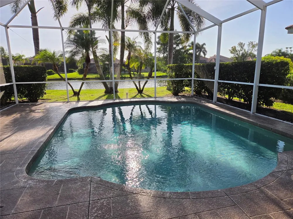 6339 ROOKERY CIRCLE Bradenton, FL 34203
