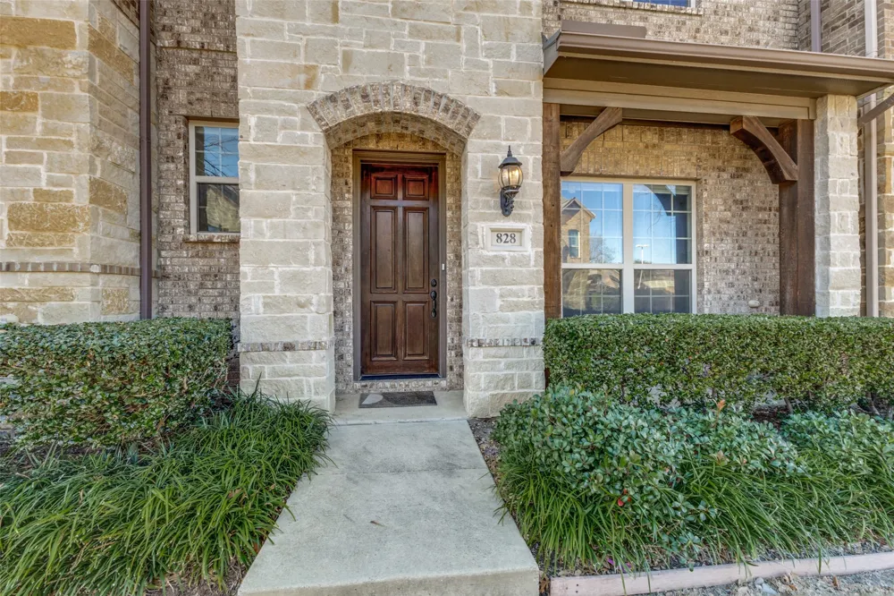828 Rohan Drive Richardson, TX 75081