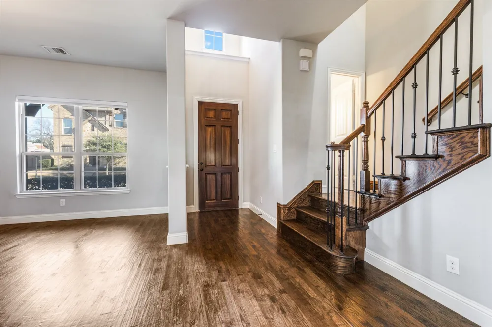 828 Rohan Drive Richardson, TX 75081