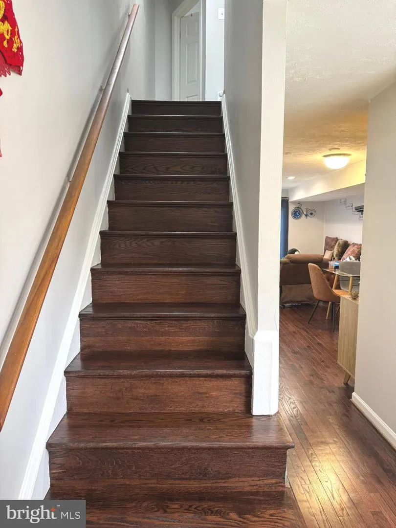 11124 ROCK GARDEN DRIVE Fairfax, VA 22030
