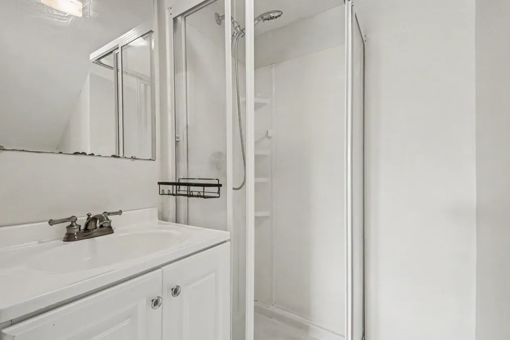 2738 Richards Drive SE East Grand Rapids, MI 49506