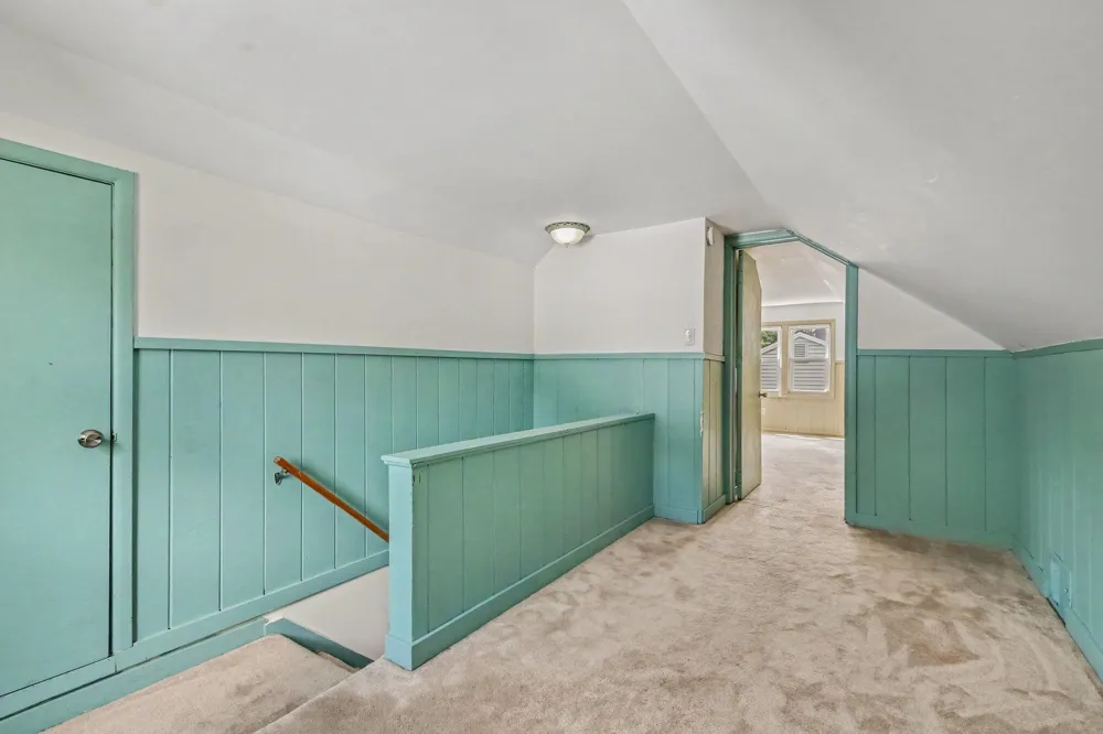 2738 Richards Drive SE East Grand Rapids, MI 49506