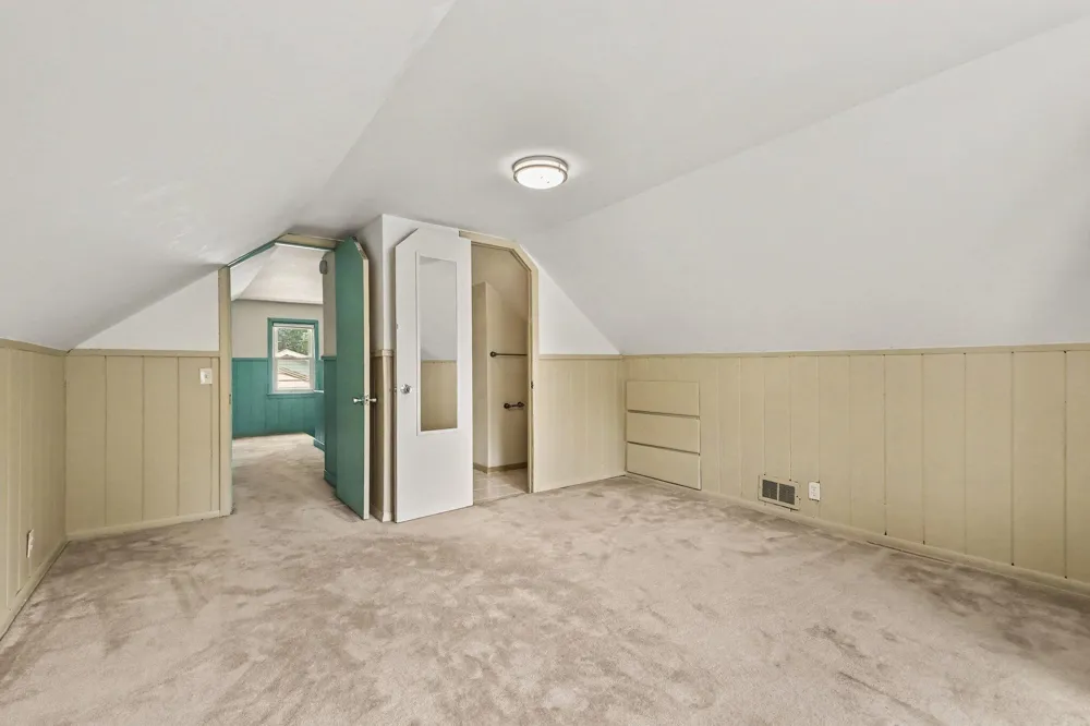 2738 Richards Drive SE East Grand Rapids, MI 49506