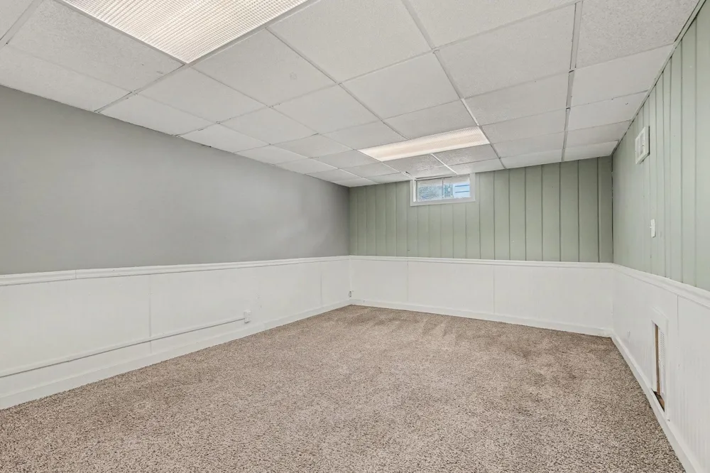 2738 Richards Drive SE East Grand Rapids, MI 49506