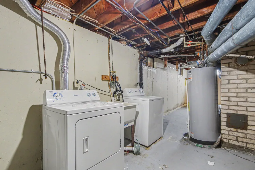 2738 Richards Drive SE East Grand Rapids, MI 49506
