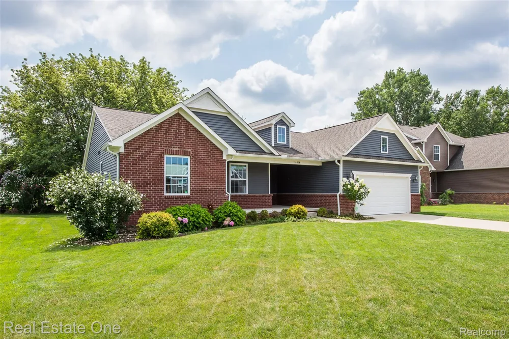 16314 Red Fox Trail Fenton Charter Township, MI 48451