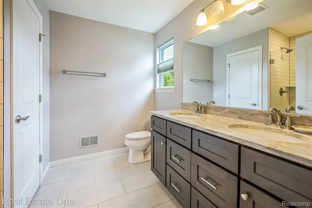 16314 Red Fox Trail Fenton Charter Township, MI 48451