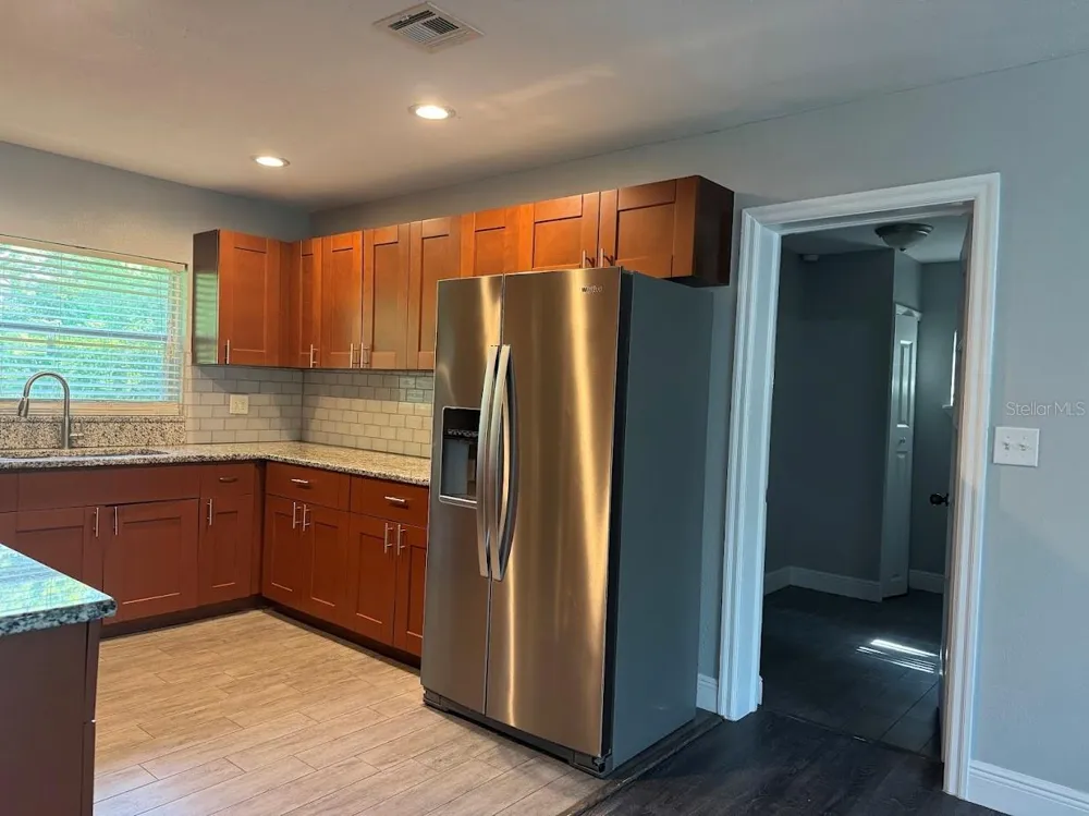 2125 CARLTON DRIVE Orlando, FL 32806