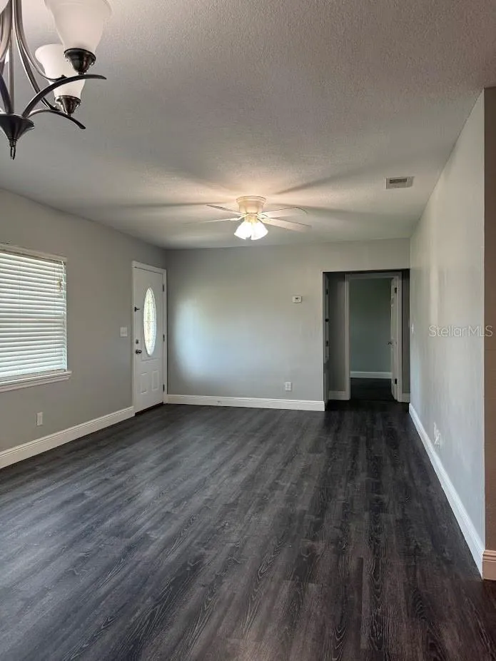 2125 CARLTON DRIVE Orlando, FL 32806