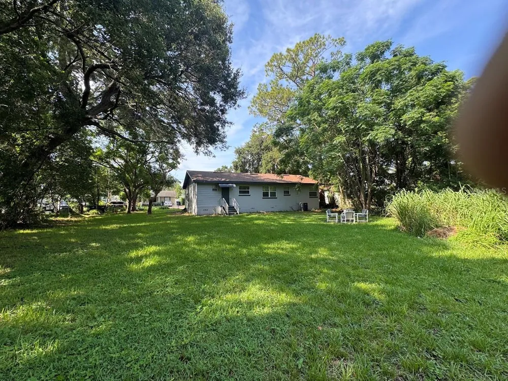 2125 CARLTON DRIVE Orlando, FL 32806