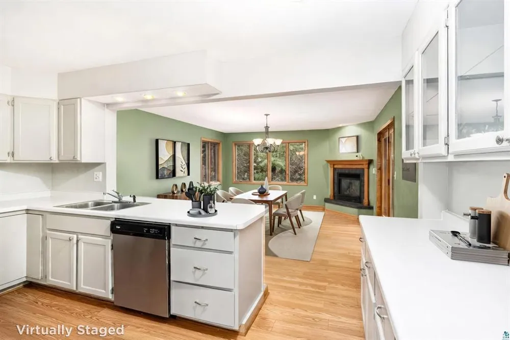 703 Ebony Avenue Duluth, MN 55811