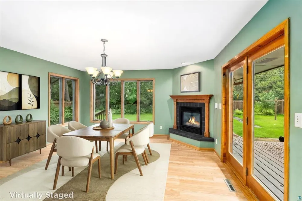 703 Ebony Avenue Duluth, MN 55811