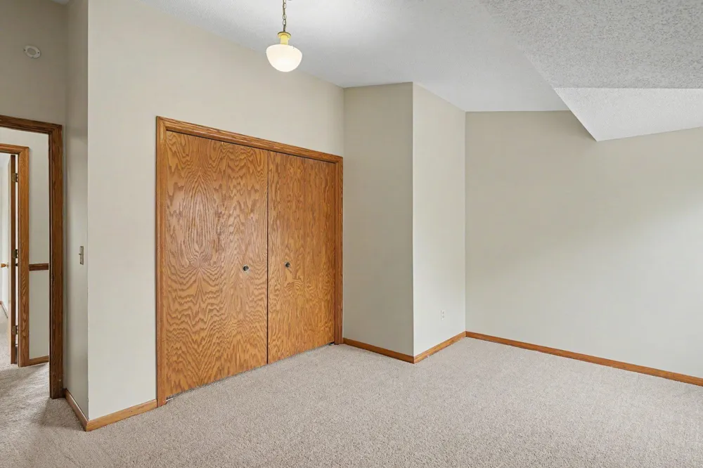 13329 Morgan Avenue S Burnsville, MN 55337