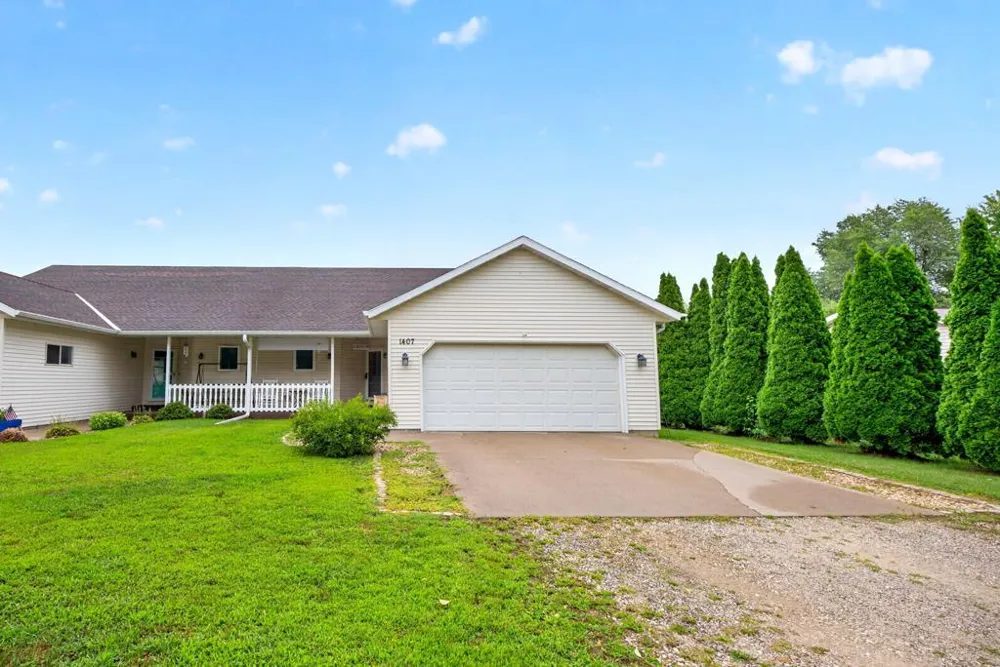 1407 S Garden Street Lake City, MN 55041