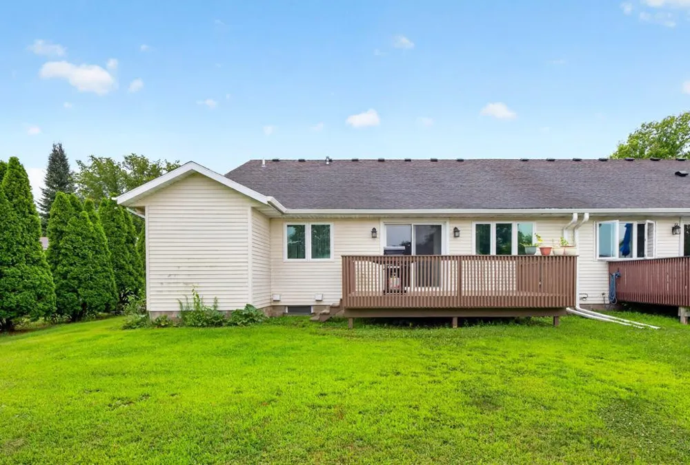 1407 S Garden Street Lake City, MN 55041