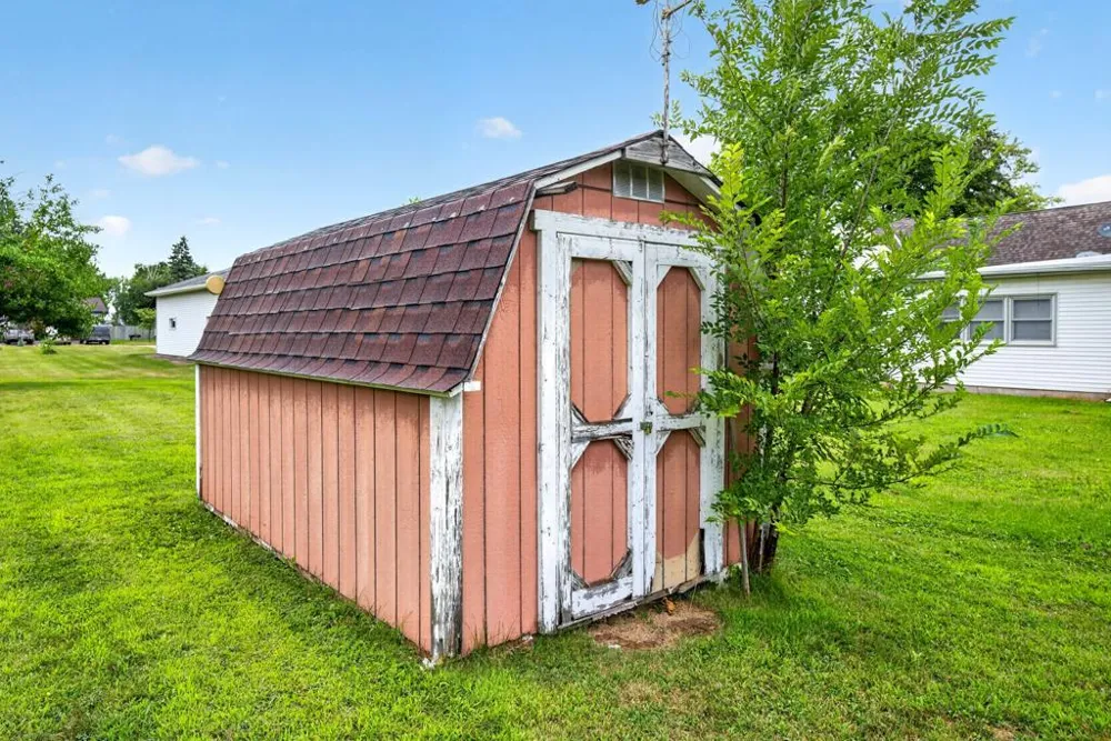 1407 S Garden Street Lake City, MN 55041