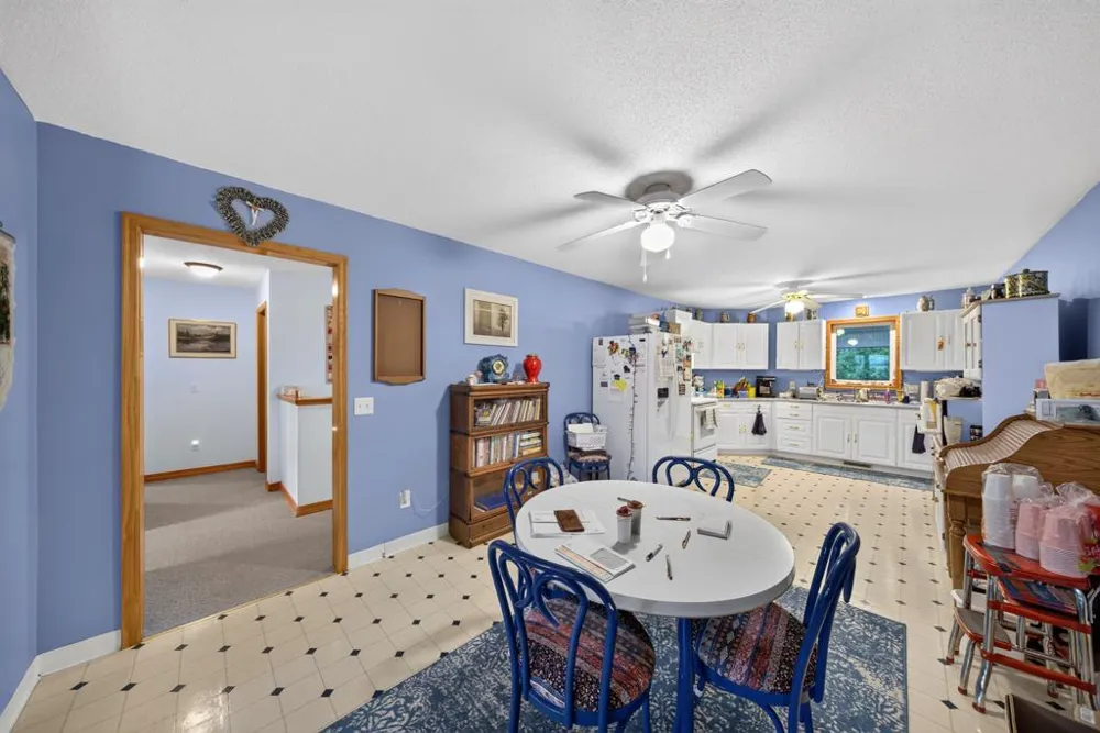 1407 S Garden Street Lake City, MN 55041